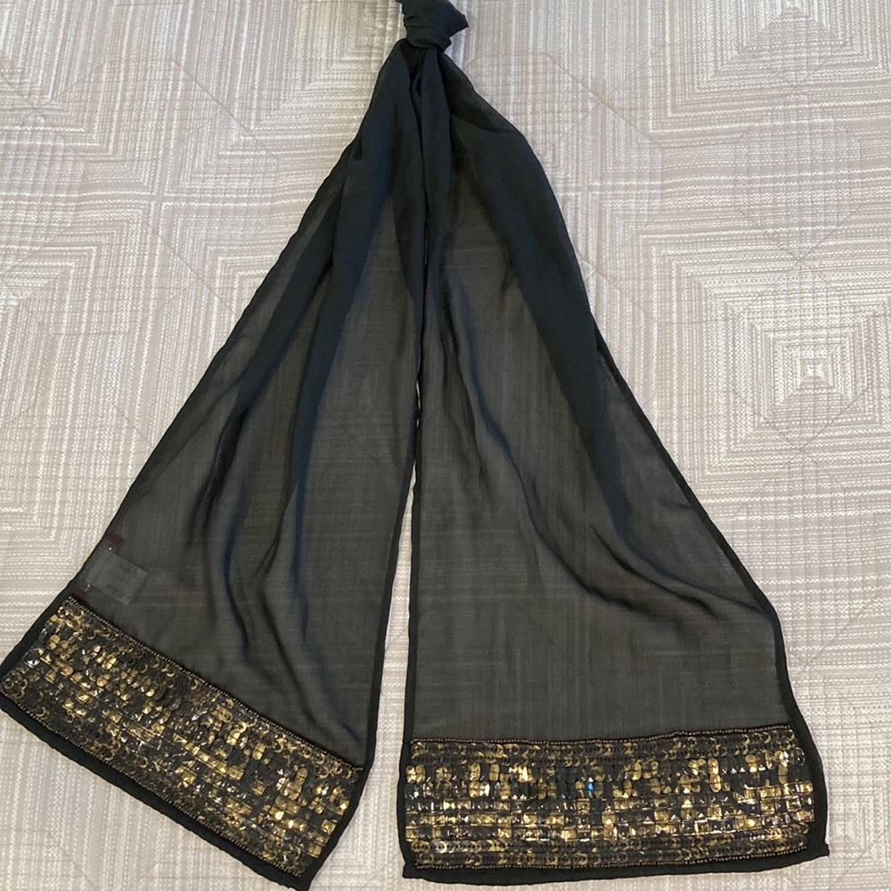 Scarf - Picture 4 of 4